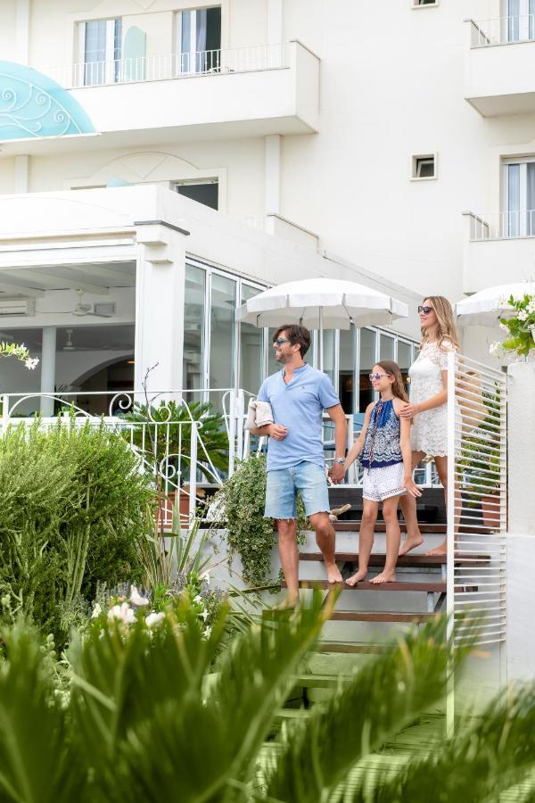 Luxor Beach Boutique Hotel Cattolica Kültér fotó