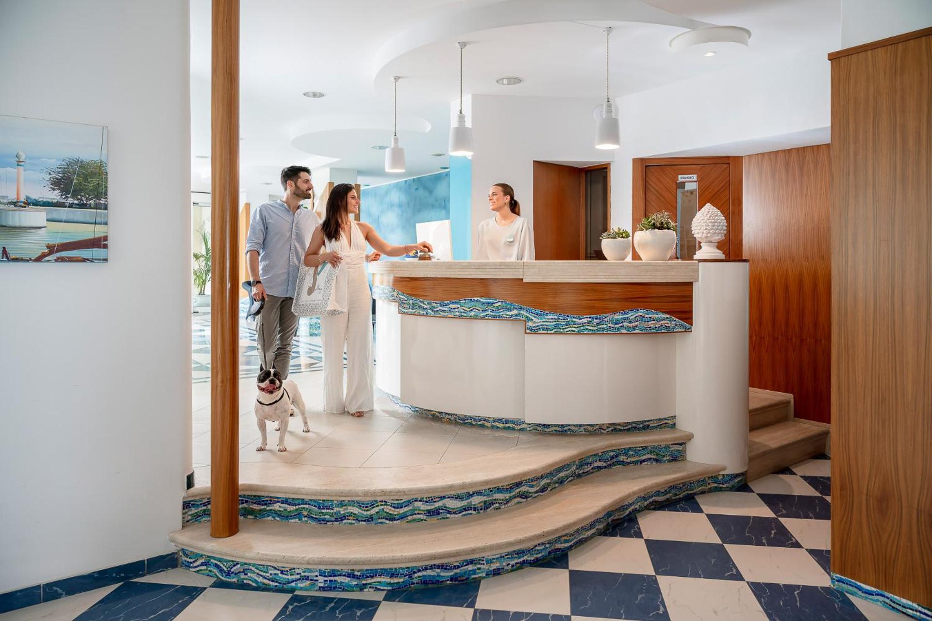 Luxor Beach Boutique Hotel Cattolica Kültér fotó