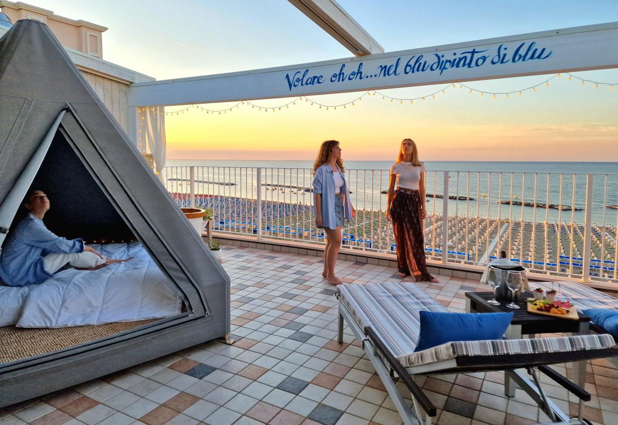 Luxor Beach Boutique Hotel Cattolica Kültér fotó