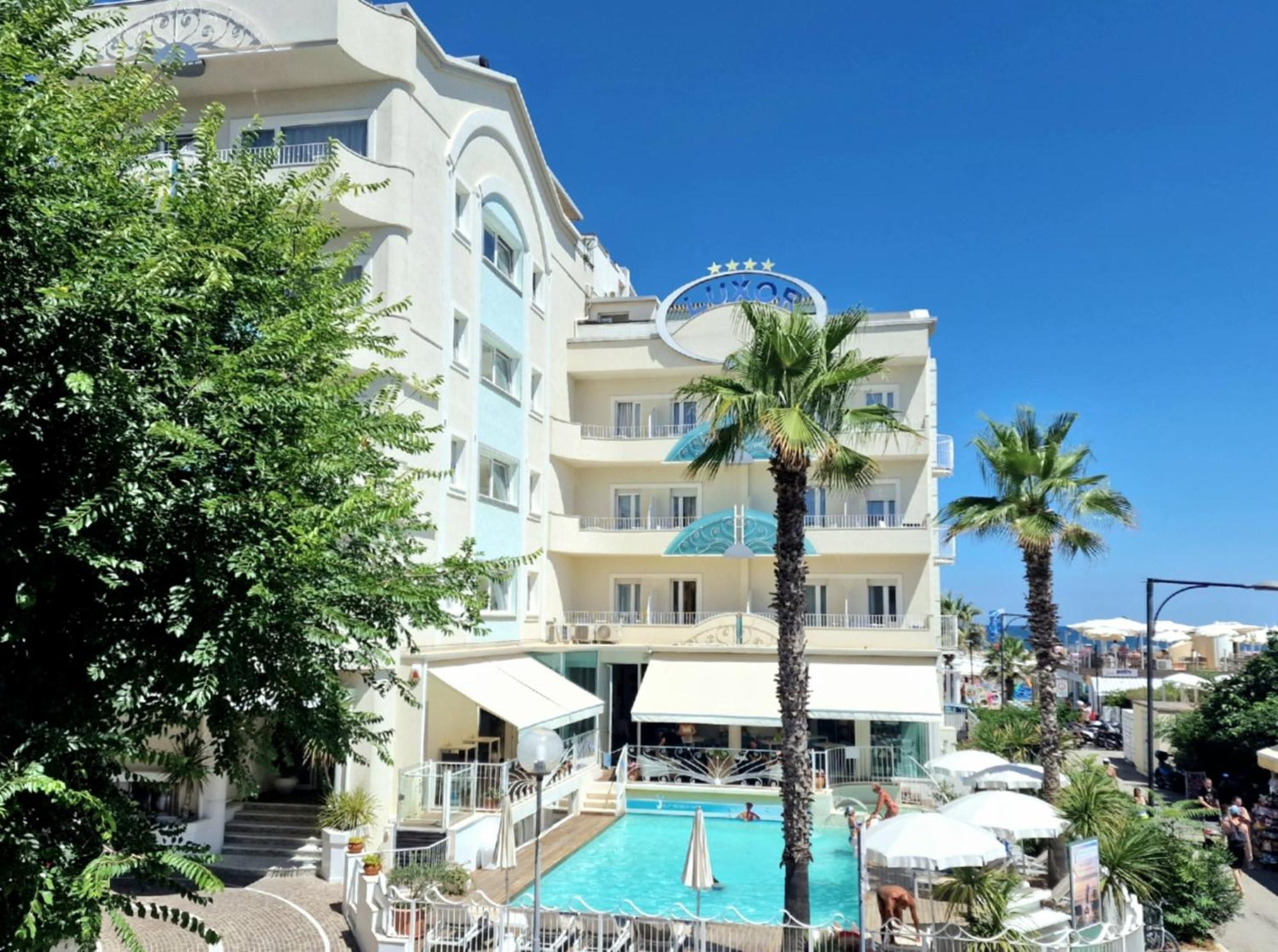 Luxor Beach Boutique Hotel Cattolica Kültér fotó